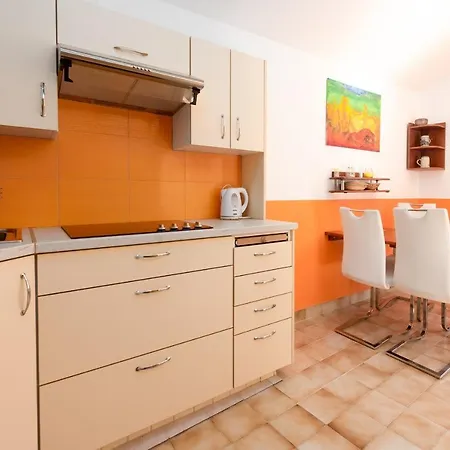 & Armanda Apartment