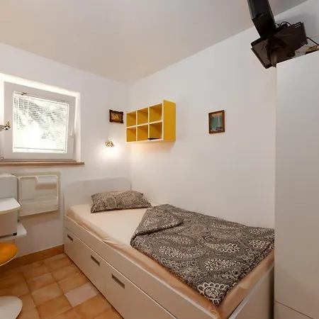 & Armanda Apartment